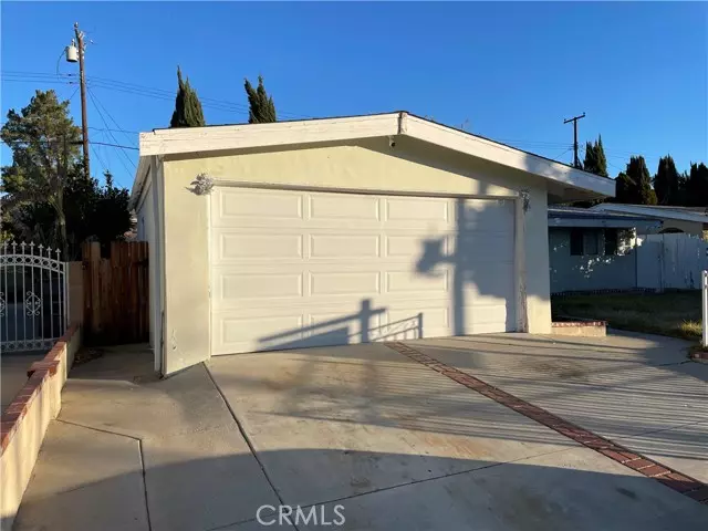 Canyon Country, CA 91351,19109 Delight Street