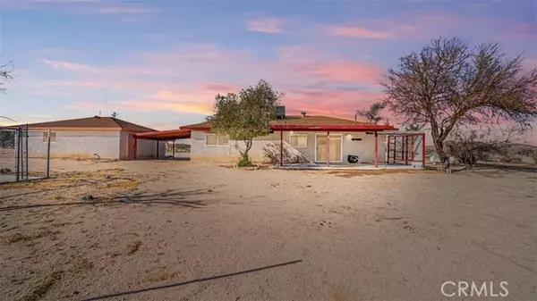 Joshua Tree, CA 92252,4999 Sungold Avenue