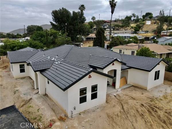 6735 36th Street, Jurupa Valley, CA 92509