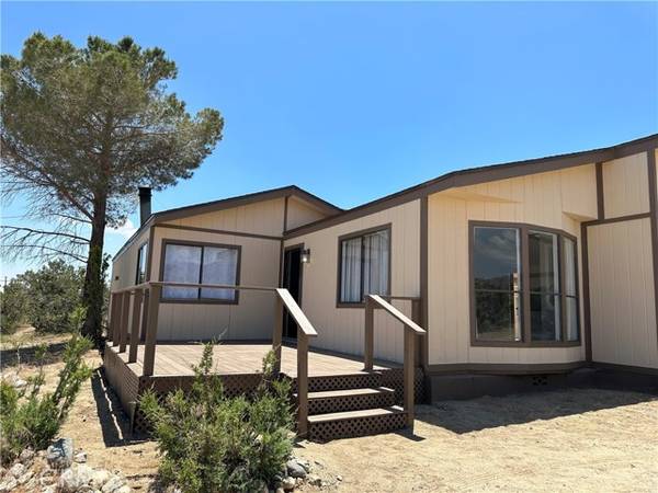 2033 Hollister Road, Pinon Hills, CA 92372