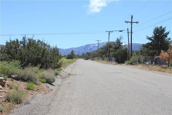 Pinon Hills, CA 92372,0 Sky Line