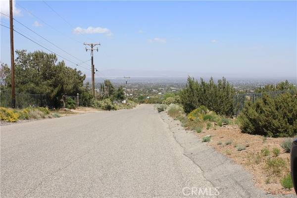 Pinon Hills, CA 92372,0 Sky Line