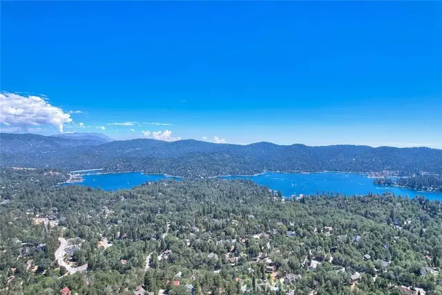 Lake Arrowhead, CA 92352,0 St Anton