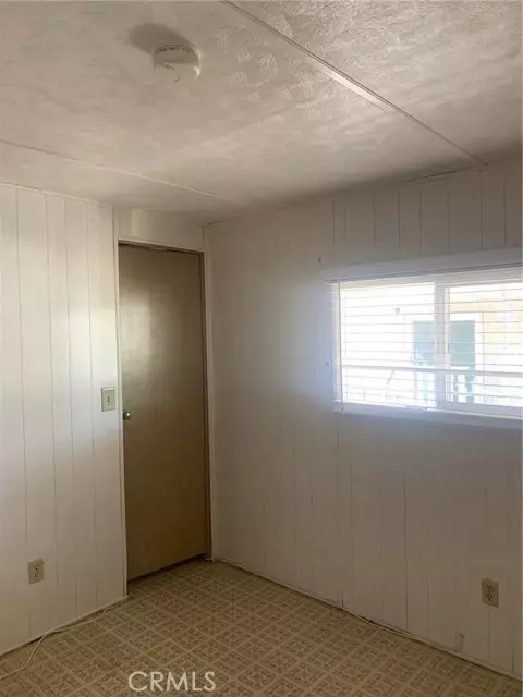 Glendora, CA 91741,208 S. Barranca #32