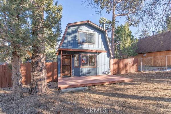 693 Holmes Lane, Sugarloaf, CA 92386