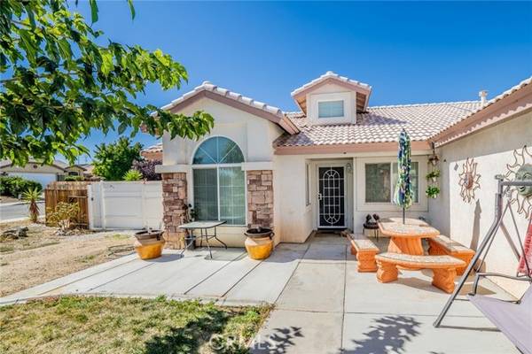 9052 Powell Avenue, Hesperia, CA 92344