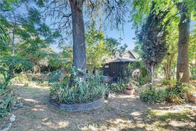 1080 E Altadena Drive, Altadena, CA 91001