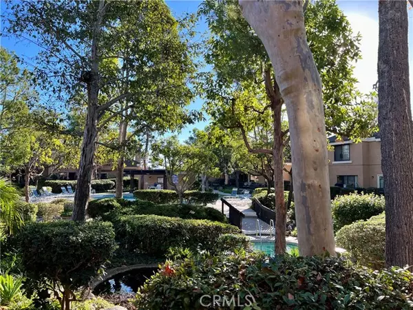 16921 Lakefront Circle #46, Huntington Beach, CA 92647