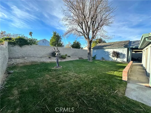 634 N Smoke Tree Avenue, Rialto, CA 92376