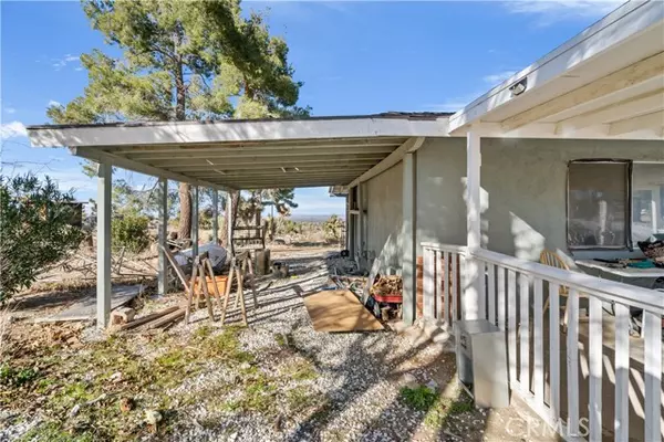 Pinon Hills, CA 92372,590 Smoketree Road