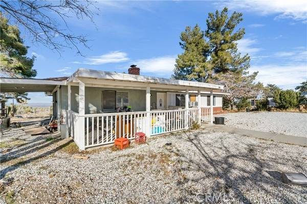 Pinon Hills, CA 92372,590 Smoketree Road