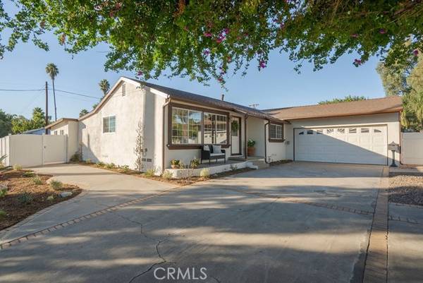 885 S College Avenue, Claremont, CA 91711