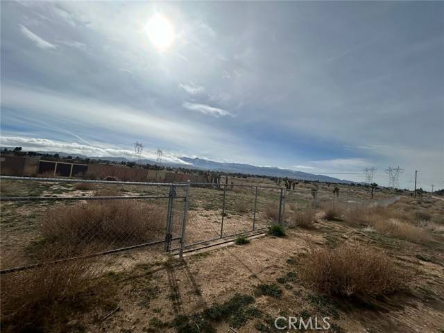 10775 Eaby, Phelan, CA 92371