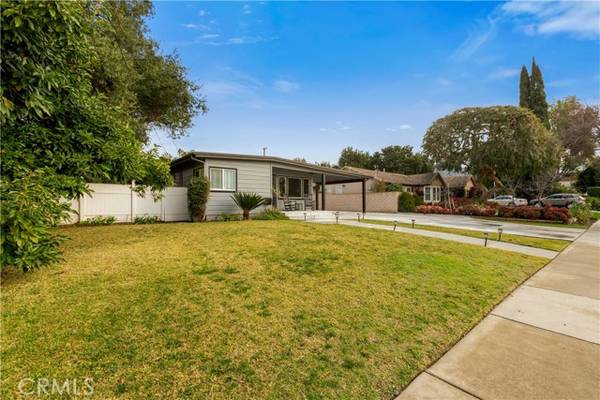 727 E Bennett Avenue, Glendora, CA 91741