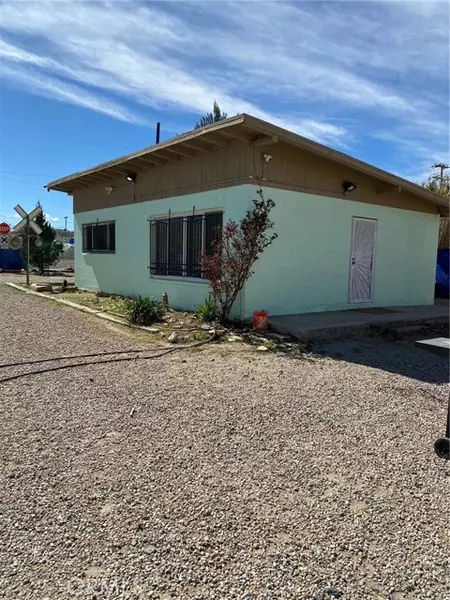 16876 E Street, Victorville, CA 92395