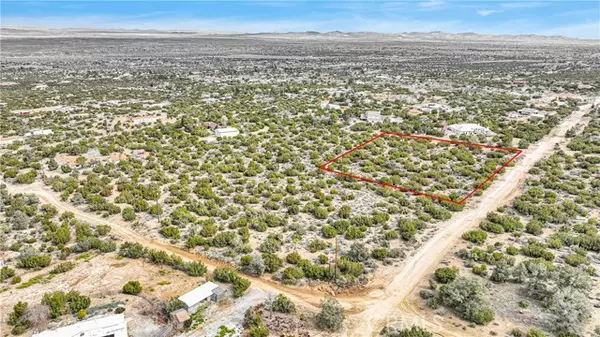 Pinon Hills, CA 92372,0 Hollister