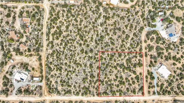 Pinon Hills, CA 92372,0 Hollister