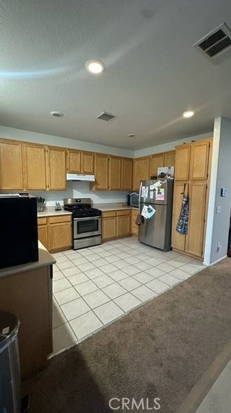 2522 E Norberry Street, Lancaster, CA 93535