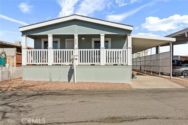 Victorville, CA 92395,13393 Mariposa #225