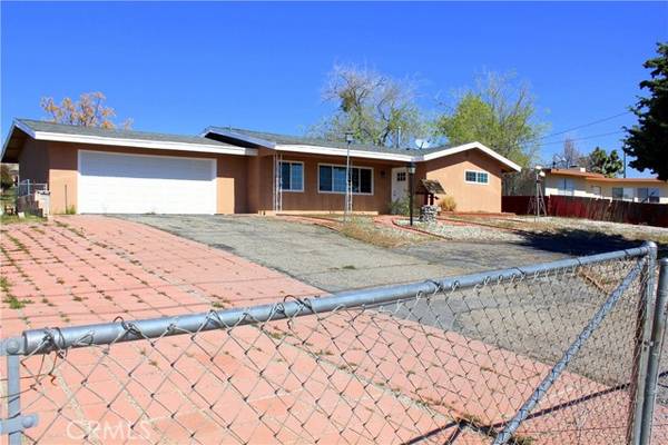 8216 Buckthorn Avenue, Hesperia, CA 92345