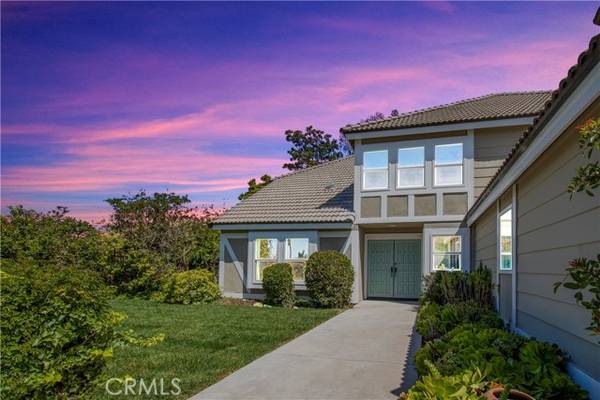 1070 S Road Runner Road, Anaheim Hills, CA 92807