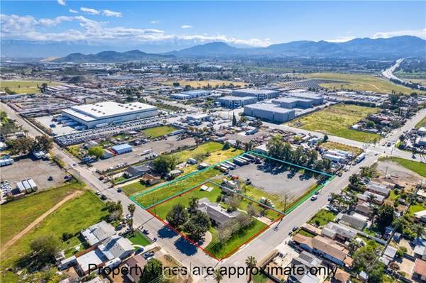 Riverside, CA 92509,2756 Avalon