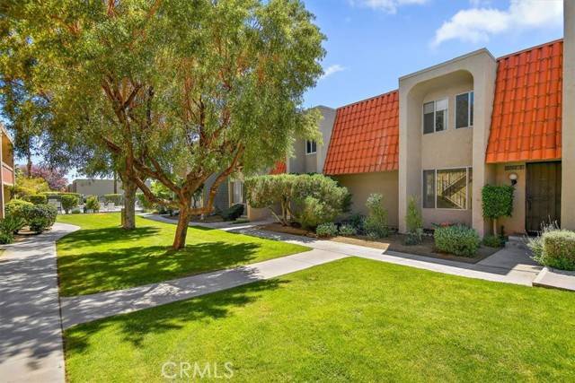 2166 N Indian Canyon Drive #E, Palm Springs, CA 92262