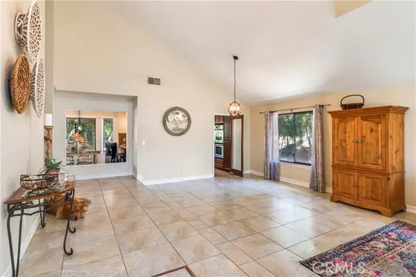 Riverside, CA 92504,17624 Mockingbird Hill Circle