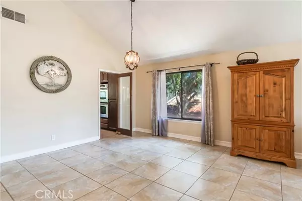 Riverside, CA 92504,17624 Mockingbird Hill Circle