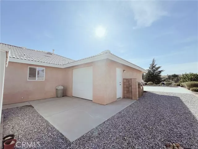 17603 Bangor Avenue, Hesperia, CA 92345