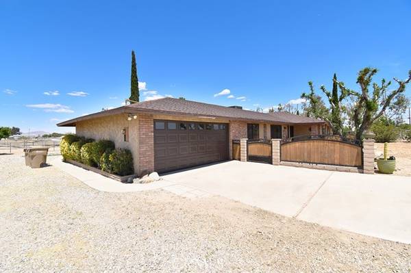 16440 Eucalyptus Street, Hesperia, CA 92345