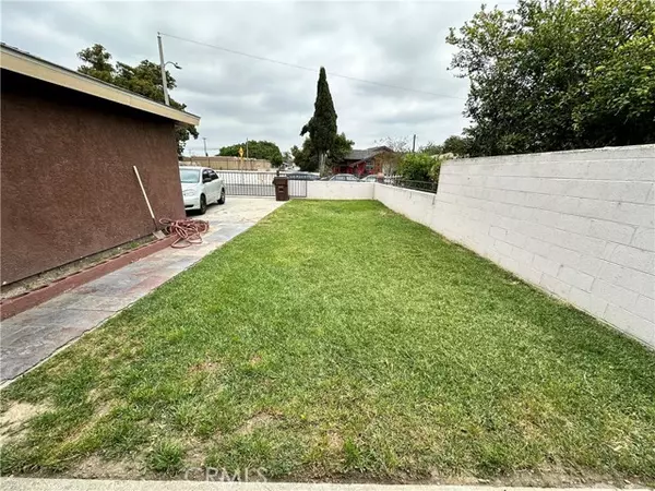 Compton, CA 90221,1600 E Mcmillan Street