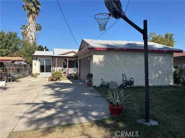 962 W 10th Street, San Bernardino, CA 92411