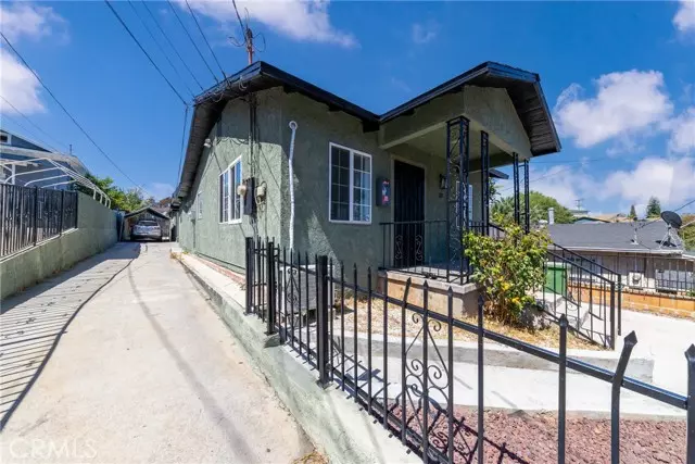 3821 E 5th Street, Los Angeles, CA 90063