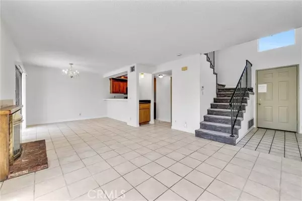 Azusa, CA 91702,555 S Azusa Avenue #33