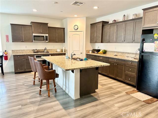 30167 Sierra Ridge Way, Menifee, CA 92585