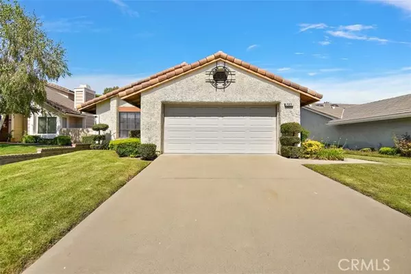 25831 Via Cruz, Valencia, CA 91355