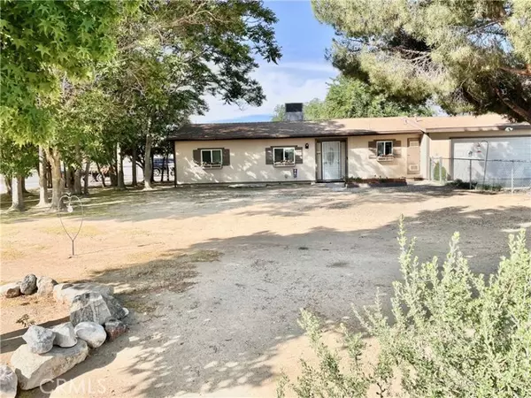 21181 Sitting Bull Road, Apple Valley, CA 92308