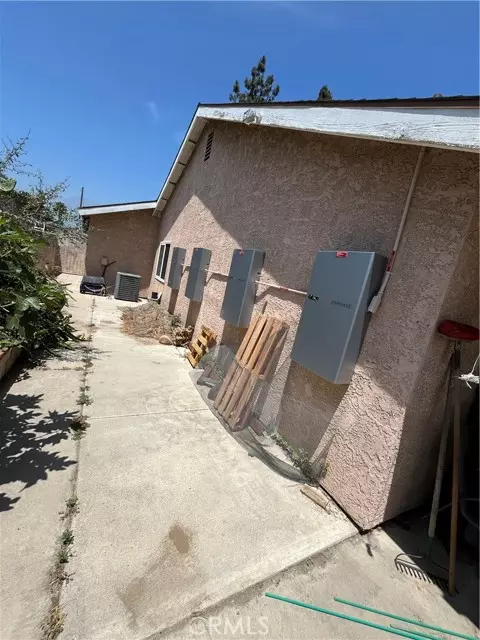 Ontario, CA 91764,1312 E Flora Street