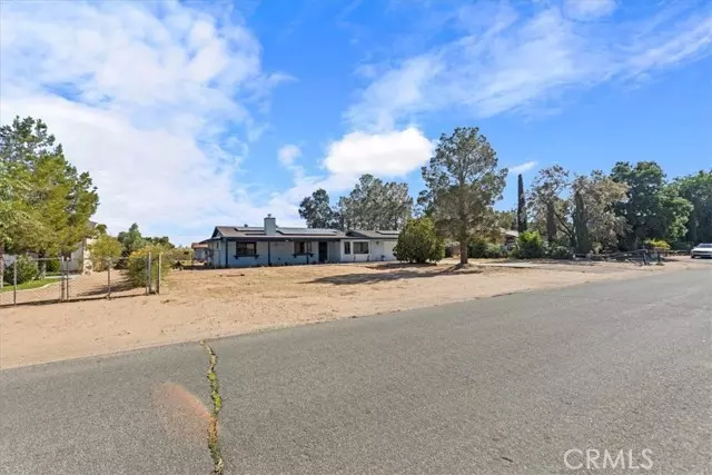 Apple Valley, CA 92307,22242 Mohican Avenue