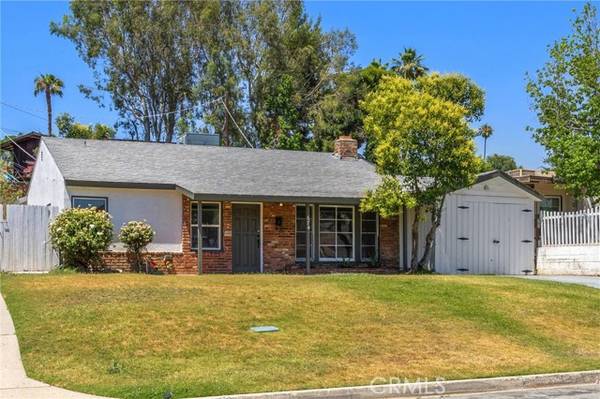 674 Skyline Avenue, Bakersfield, CA 93305