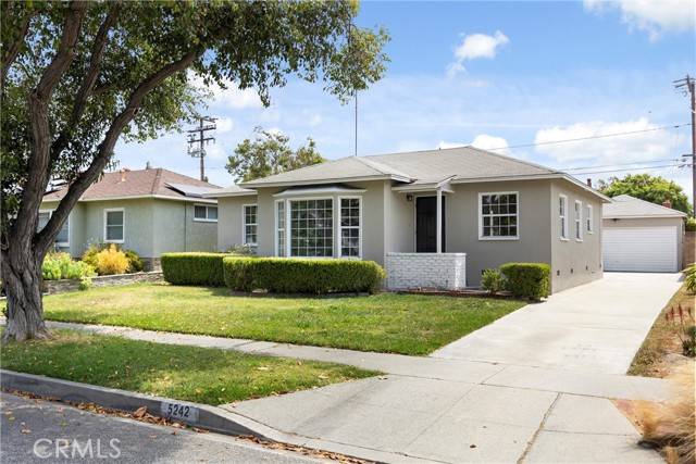 5242 Adenmoor Avenue, Lakewood, CA 90713