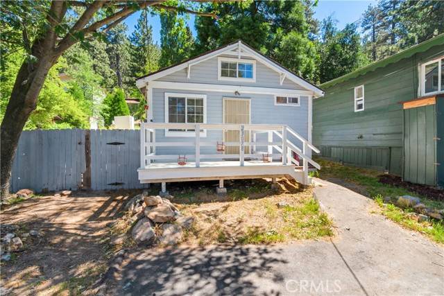 23078 Pine Lane, Crestline, CA 92325