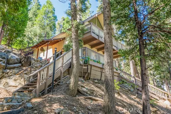 Lake Arrowhead, CA 92352,875 Brentwood Drive