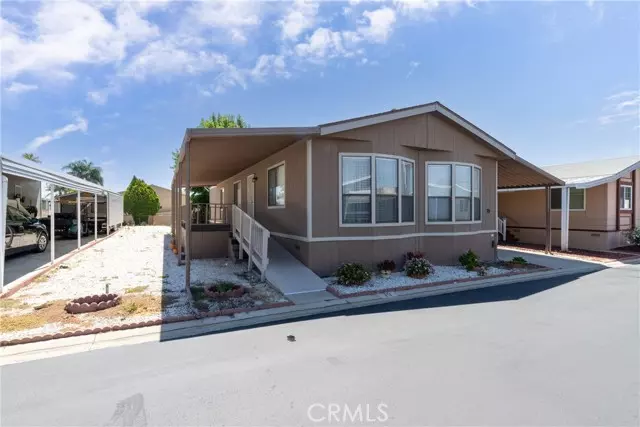 2598 Ayala #79, Rialto, CA 92377