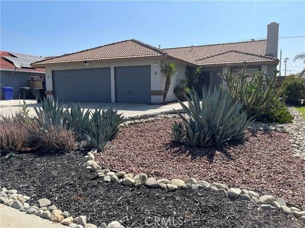 Fontana, CA 92335,9065 Raffia Lane