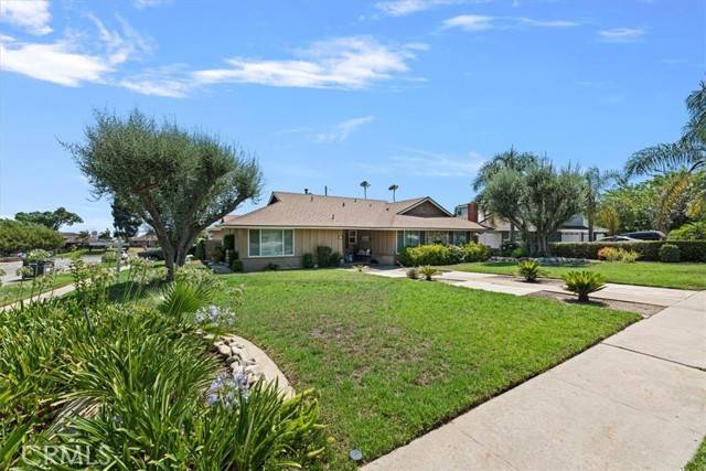 856 W Emory Court, Upland, CA 91786