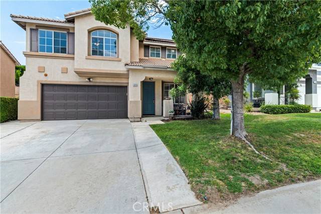 5520 Lone Pine Drive, Fontana, CA 92336