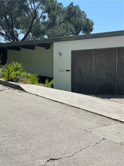 2020 Mayview Drive, Los Angeles, CA 90027