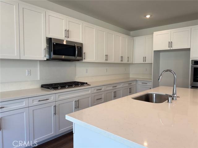Fontana, CA 92336,4811 Swallowtail Lane